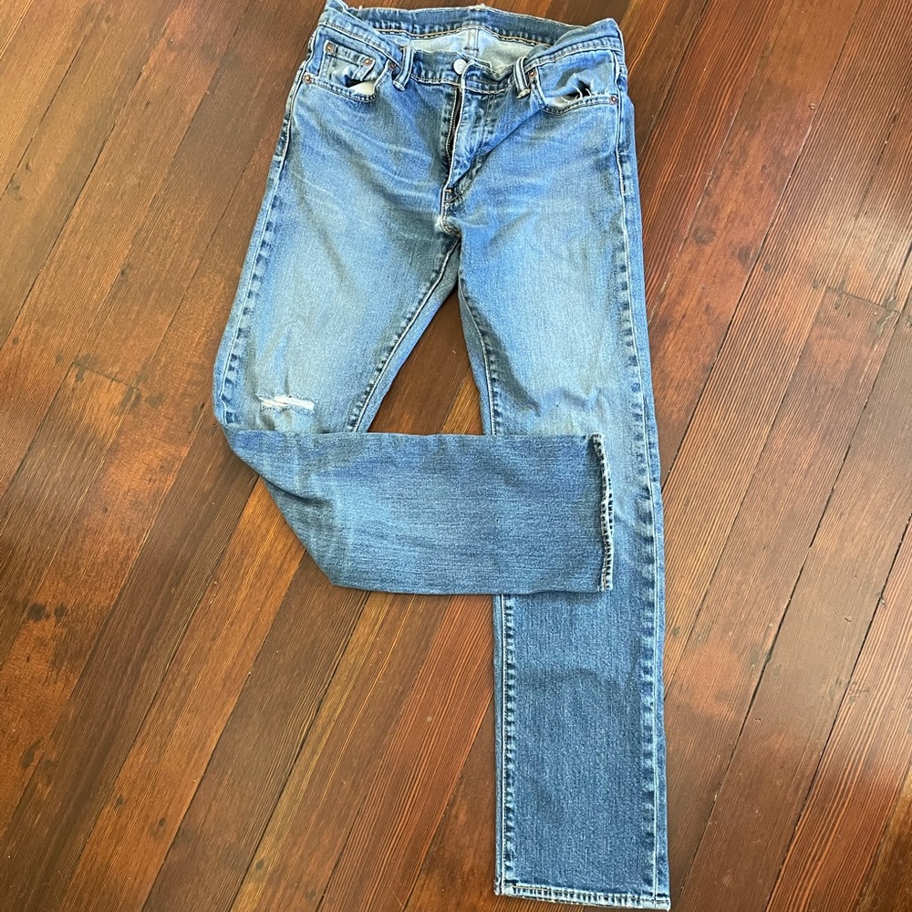 Levi’s 513. Slim Straight